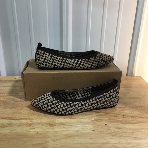 Shoes - Journee Collection Womens Sandal Karsie Brown Size 9